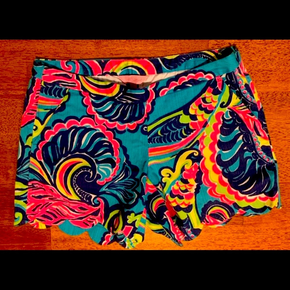 Lily Pulitzer scalloped hem